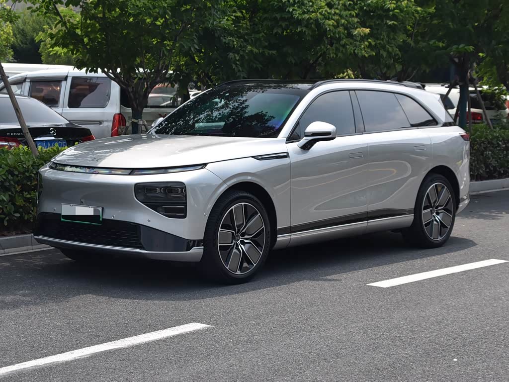 Xpeng G9