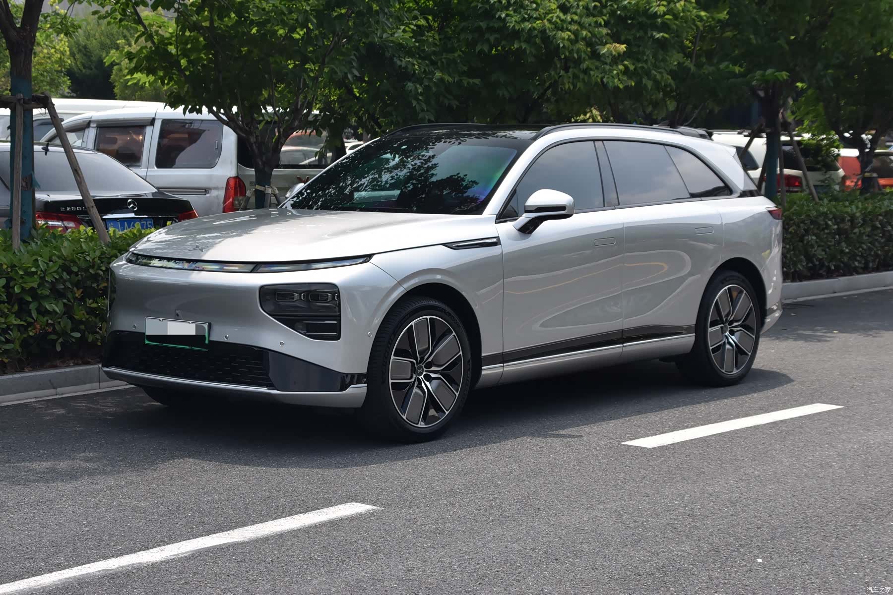 Xpeng G9, 2023 1