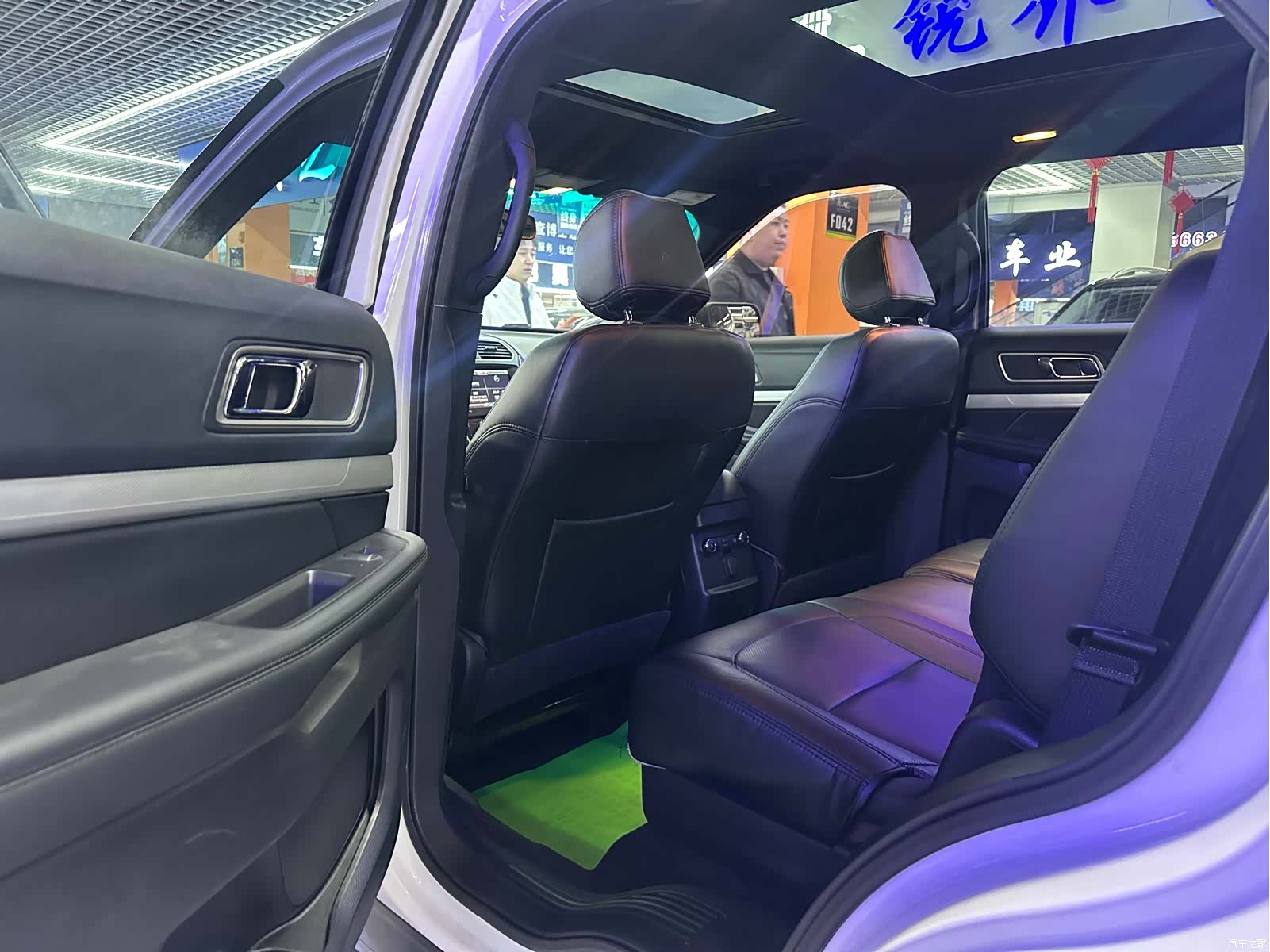 Ford Explorer, 2016 6