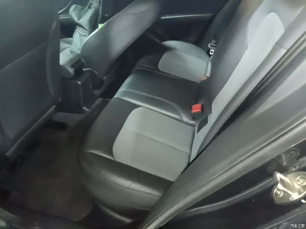 Audi Q2L, 2020 17