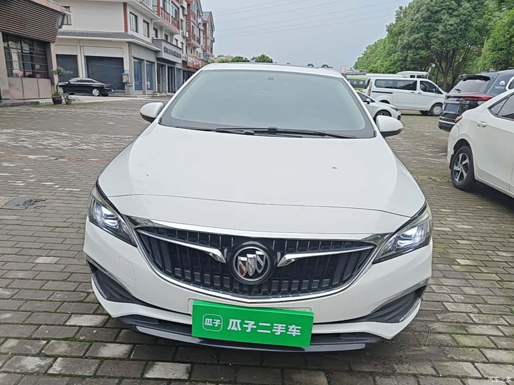 Buick Verano, 2019 3