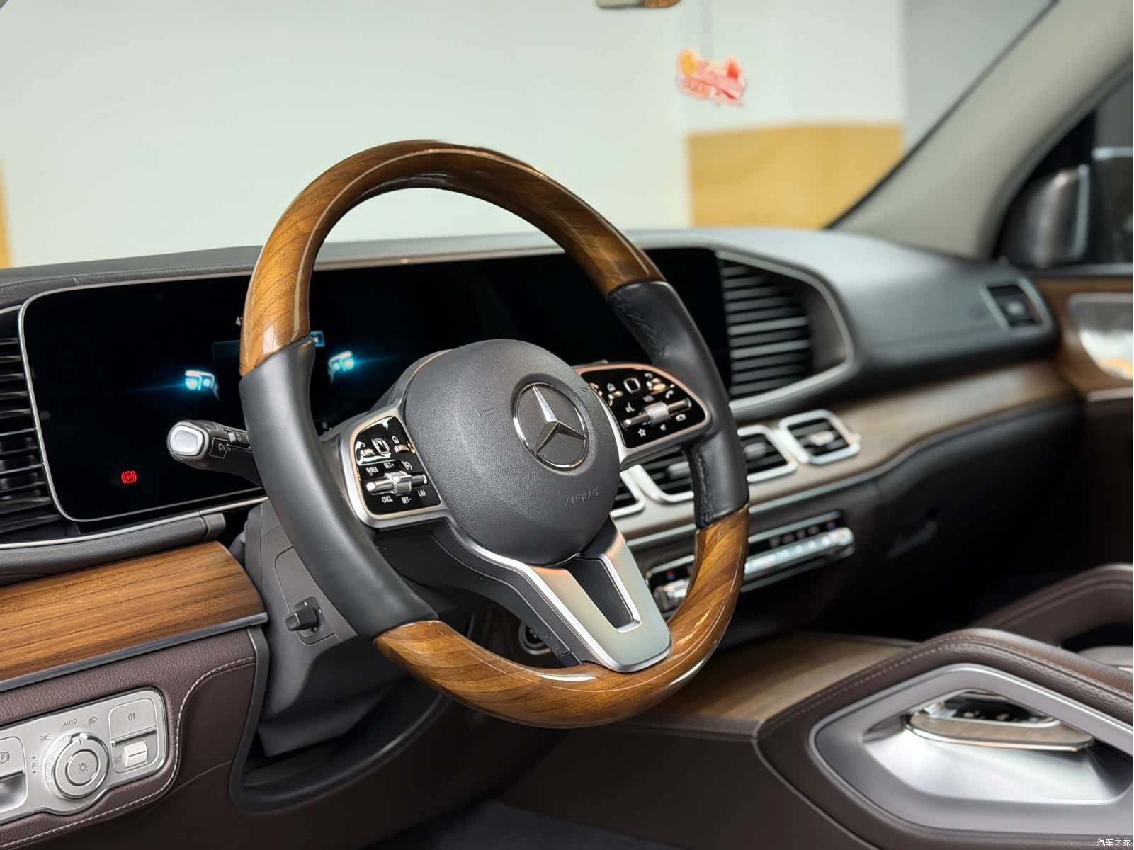 Mercedes-Benz GLS, 2020 все фото