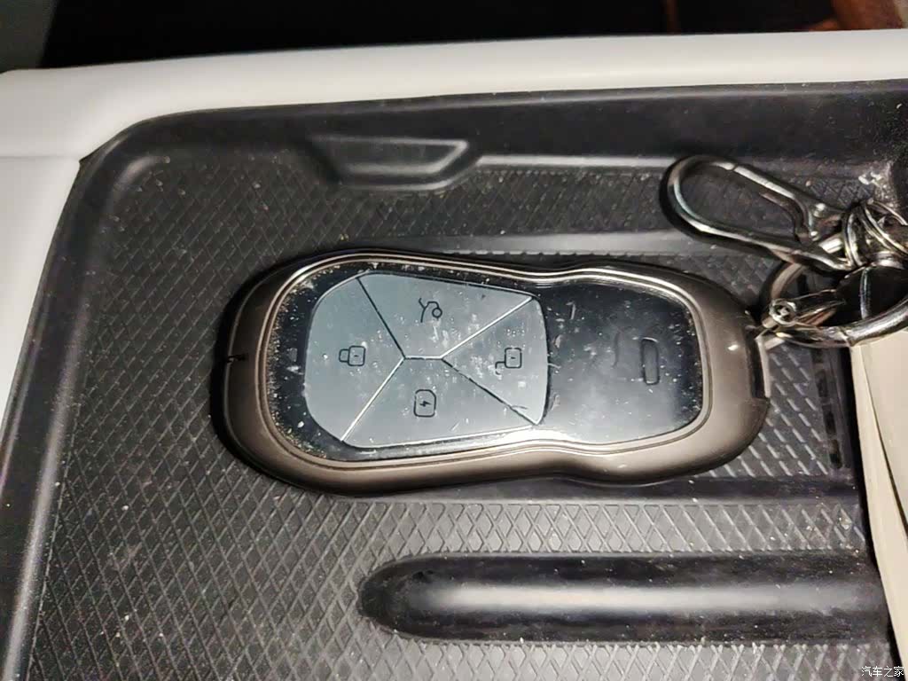 Xpeng G6, 2024 9