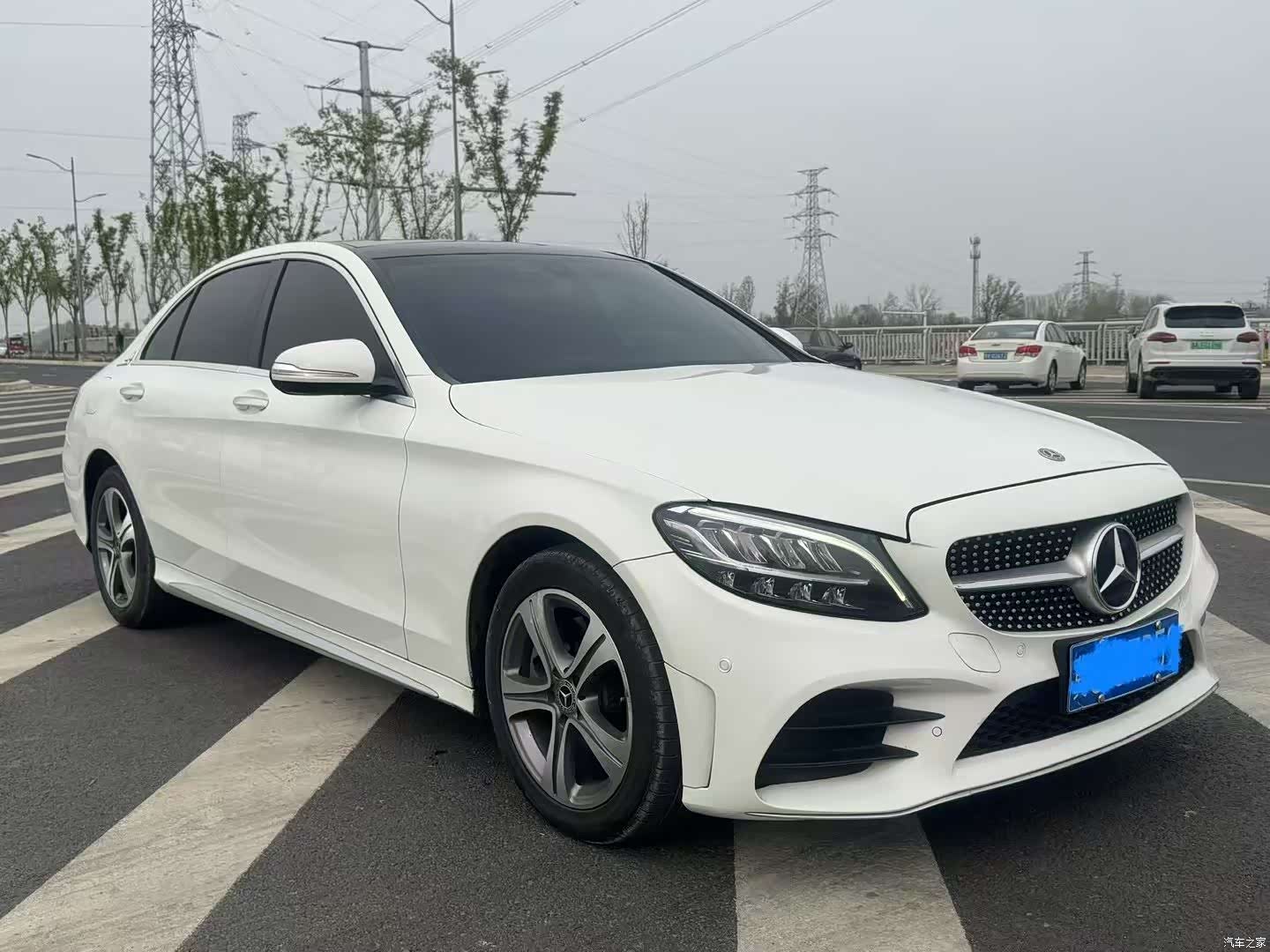Mercedes-Benz C-Class, 2019 3