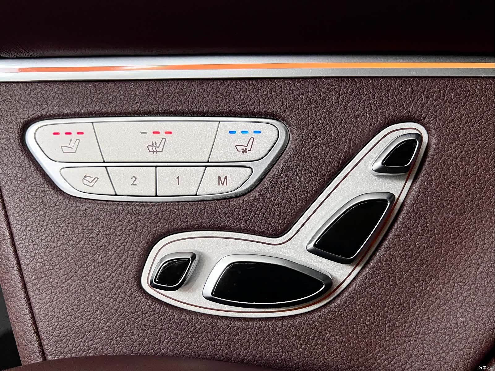 Mercedes-Benz V-Class, 2024 20