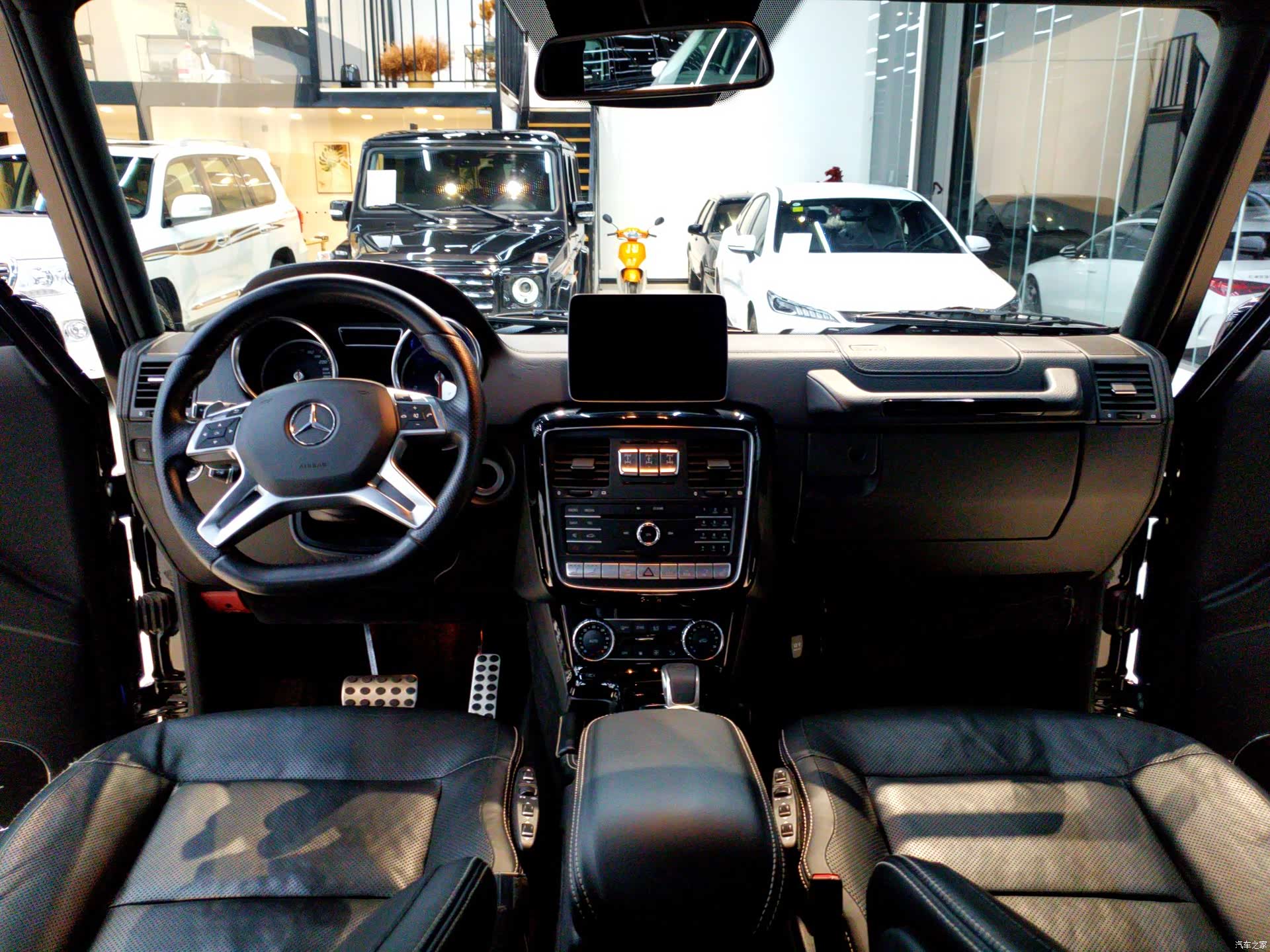 Mercedes-Benz G-Class, 2018 11