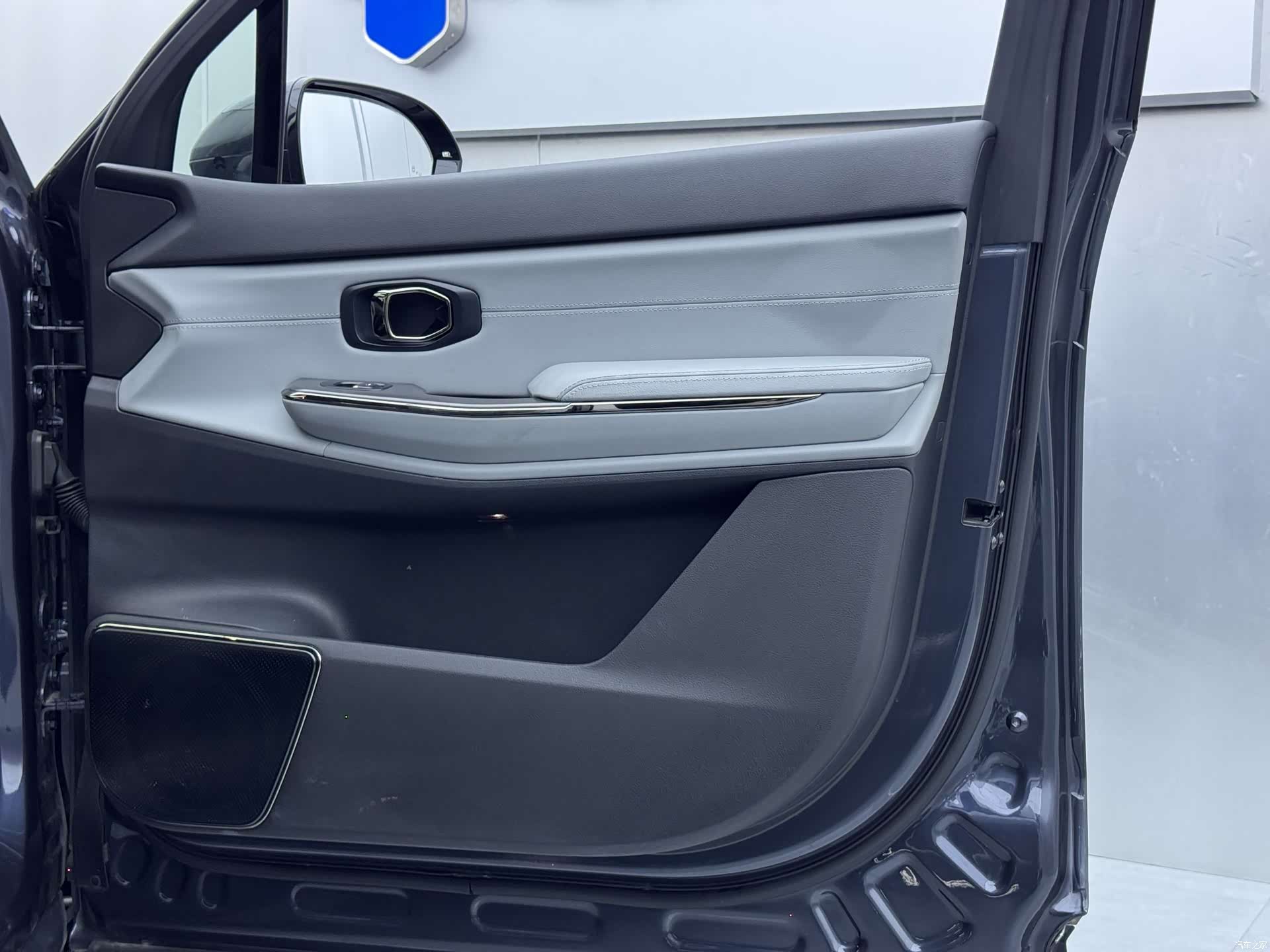 NIO ES8, 2021 13