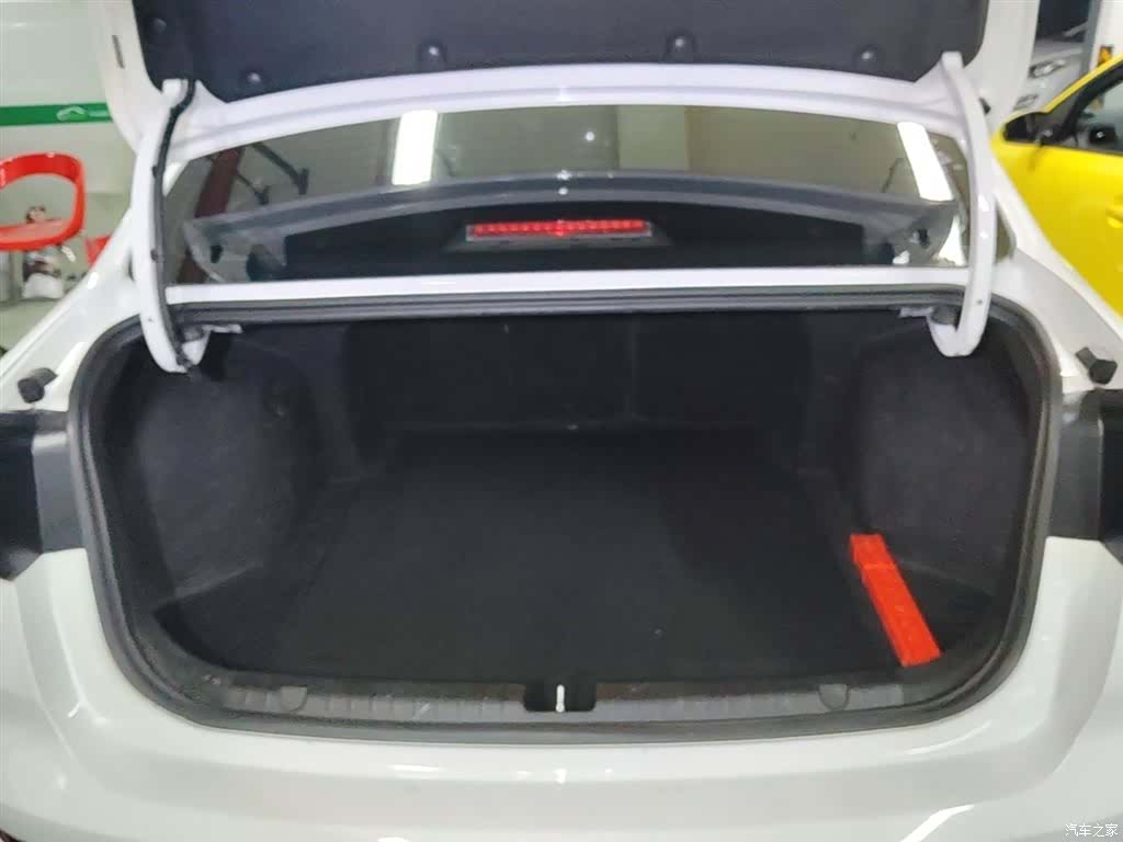 Geely Emgrand, 2024 19