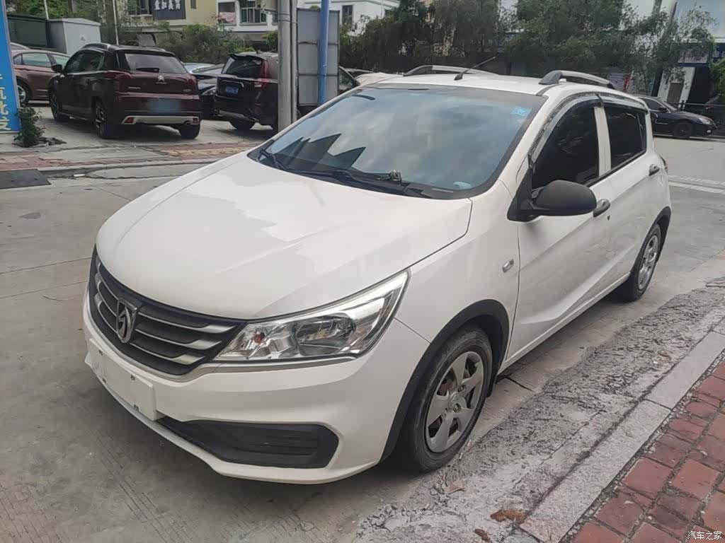 Wuling 310, 2017 1