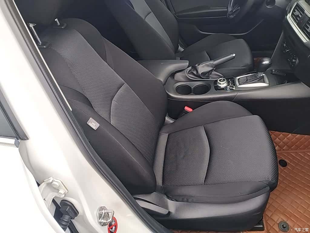 Mazda Mazda3, 2019 25
