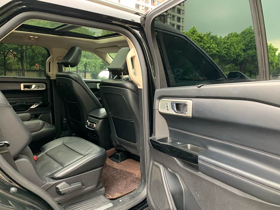 Ford Explorer Ford Explorer