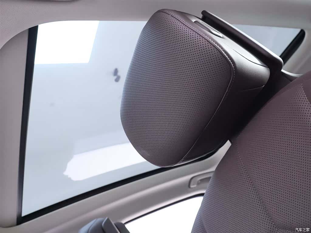 BMW i7, 2023 23