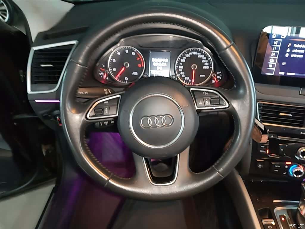 Audi Q5, 2018 11
