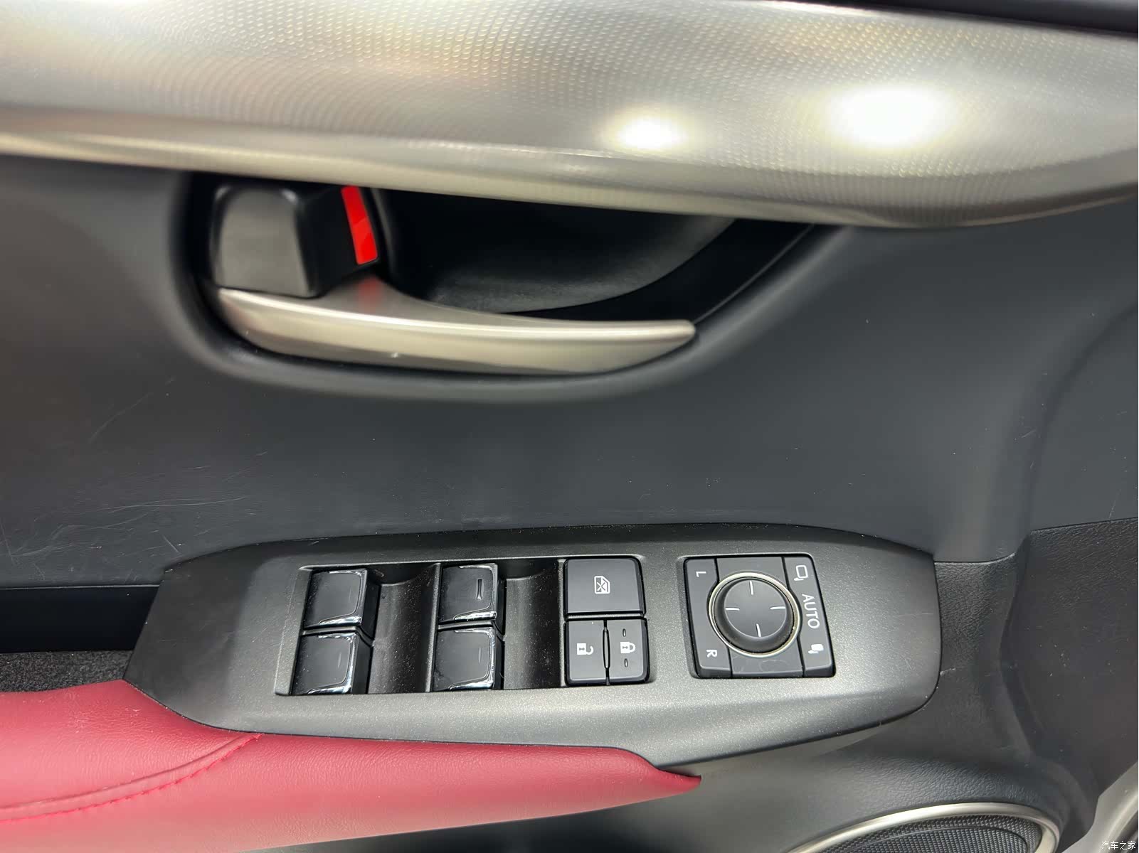 Lexus NX, 2021 21