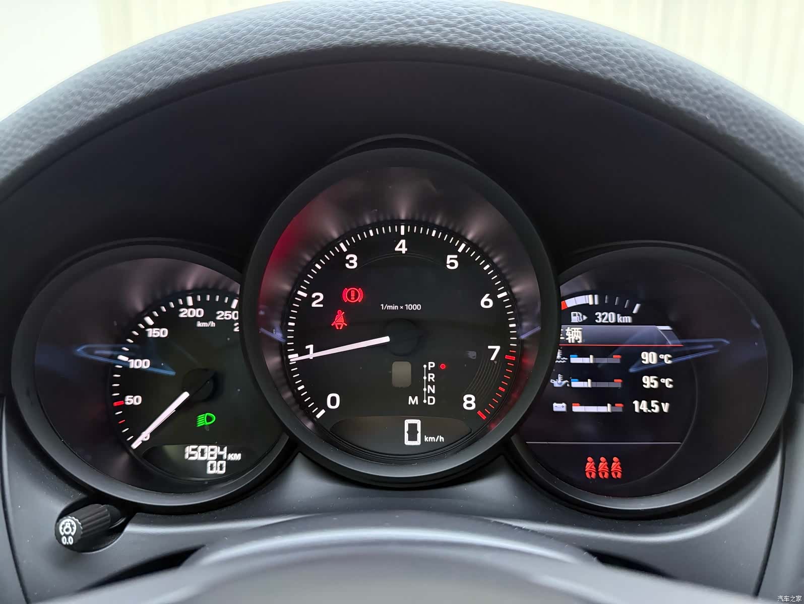 Porsche Macan, 2022 8