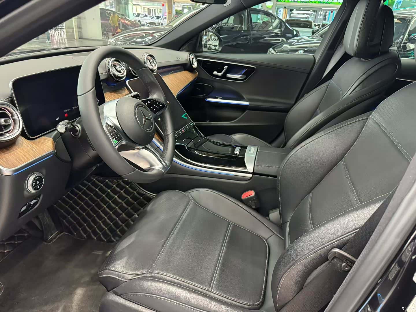 Mercedes-Benz C-Class, 2022 4