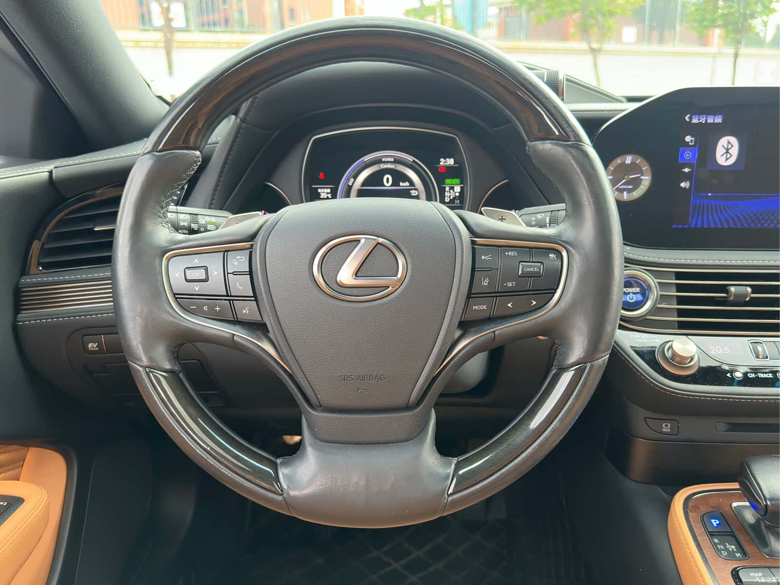Lexus LS, 2021 12