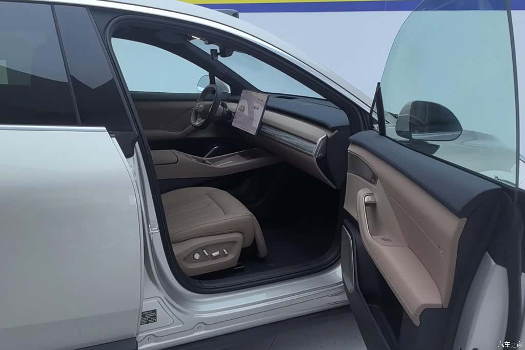 NIO L60, 2025 8