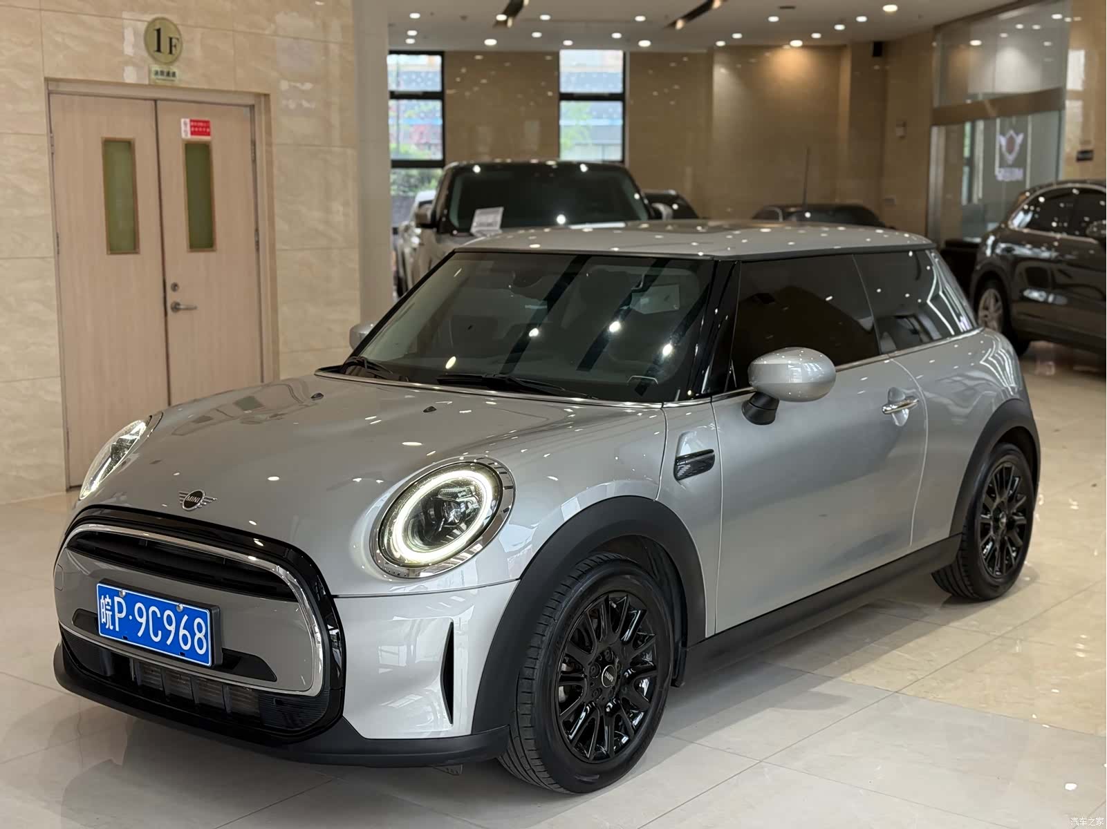 Mini ONE, 2023 1