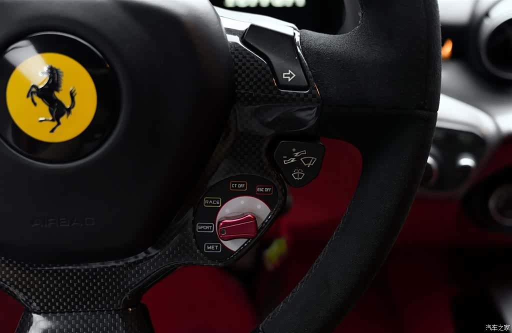 Ferrari F12ber, 2014 15