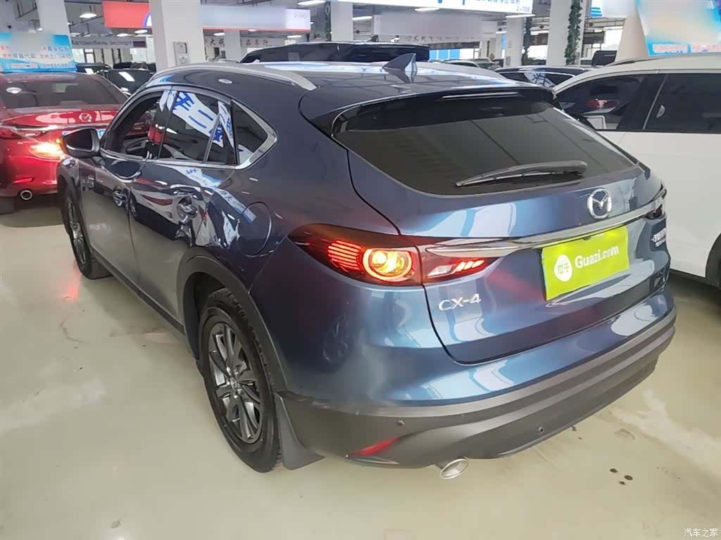 Mazda CX-4, 2021 все фото