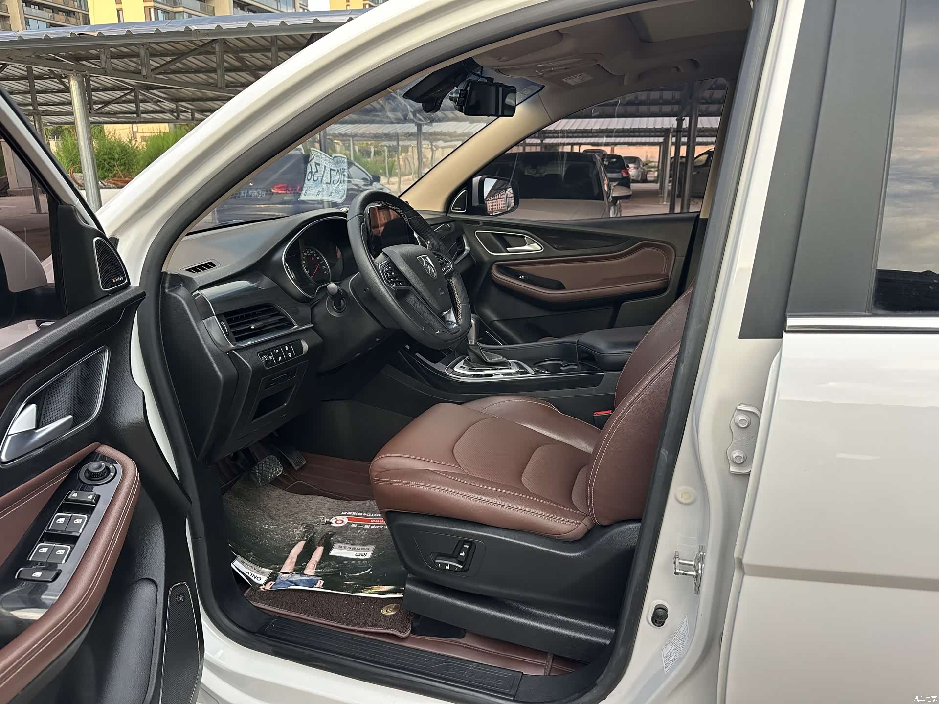 Wuling 560, 2018 4