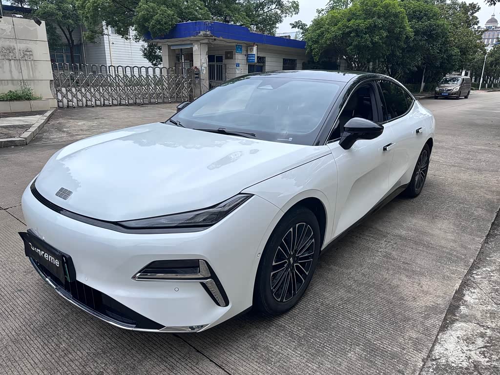 Geely Galaxy Starshine 8