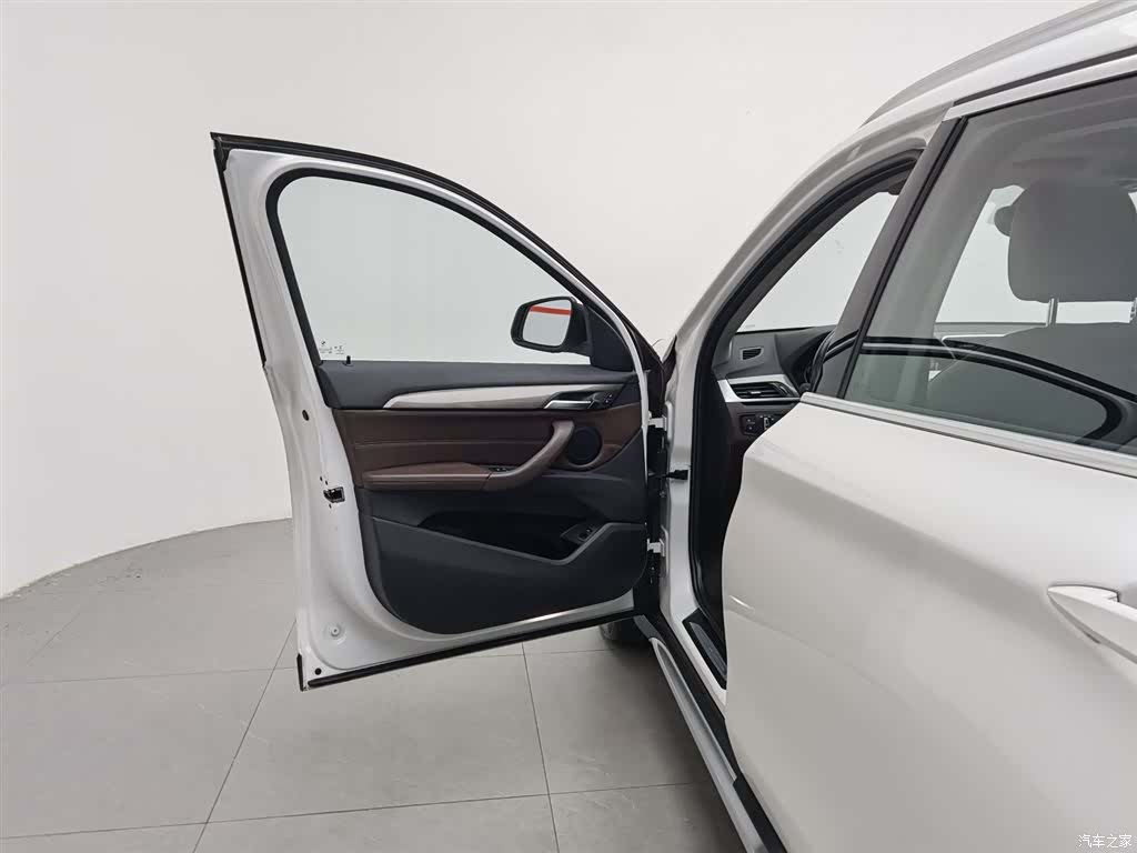 BMW X1, 2019 8