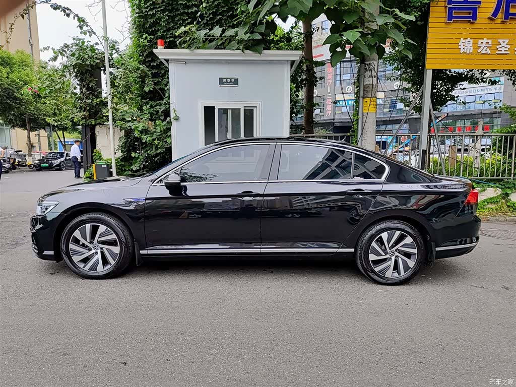 Volkswagen Magotan, 2022 3
