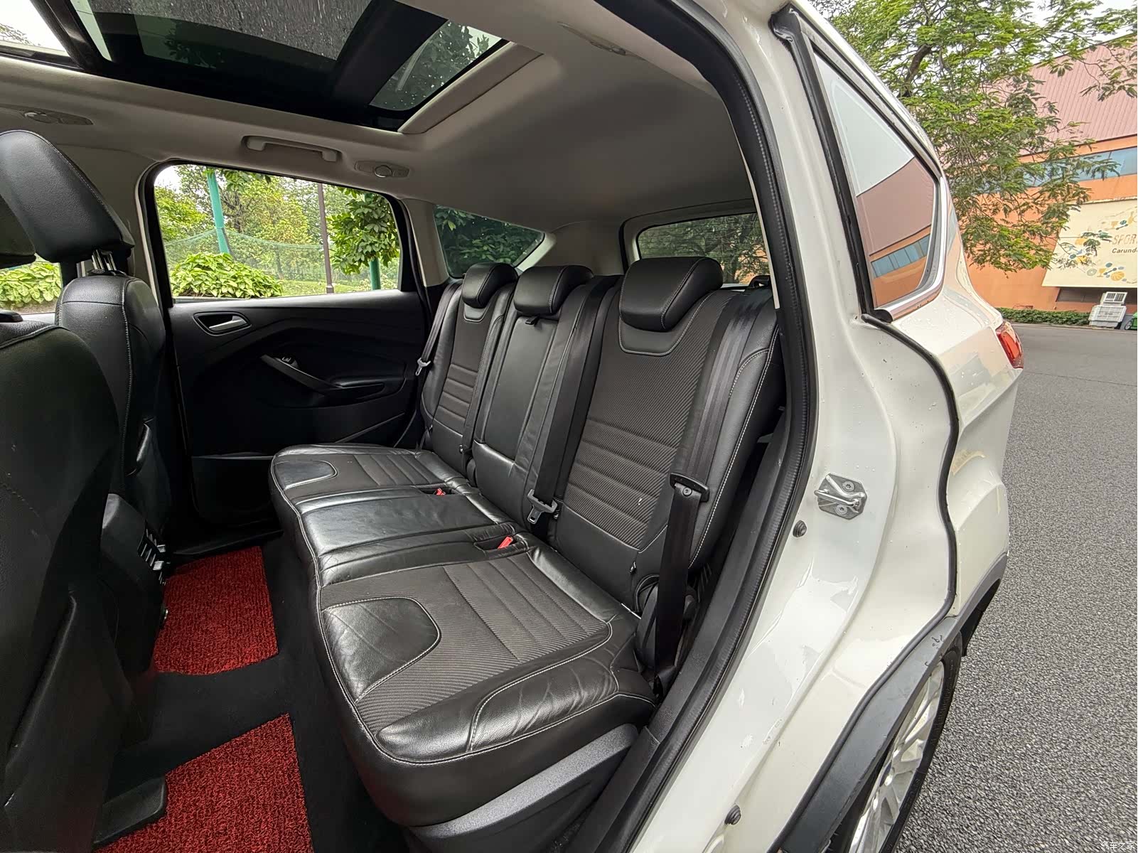 Ford Kuga, 2016 8