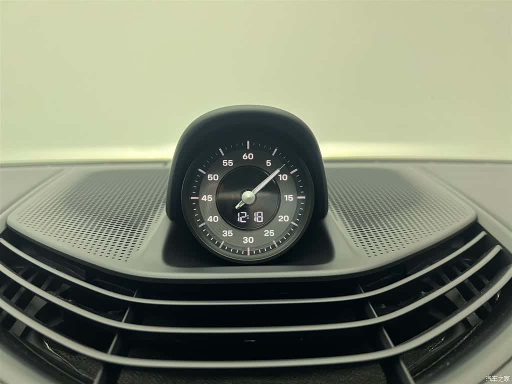 Porsche Taycan, 2026 13