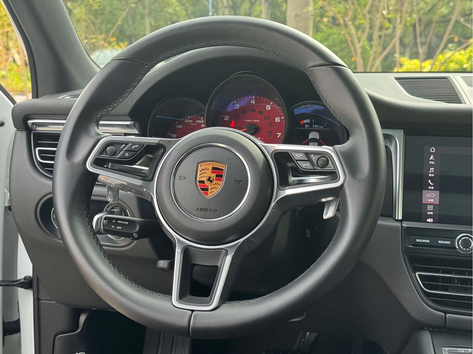 Porsche Macan, 2019 10