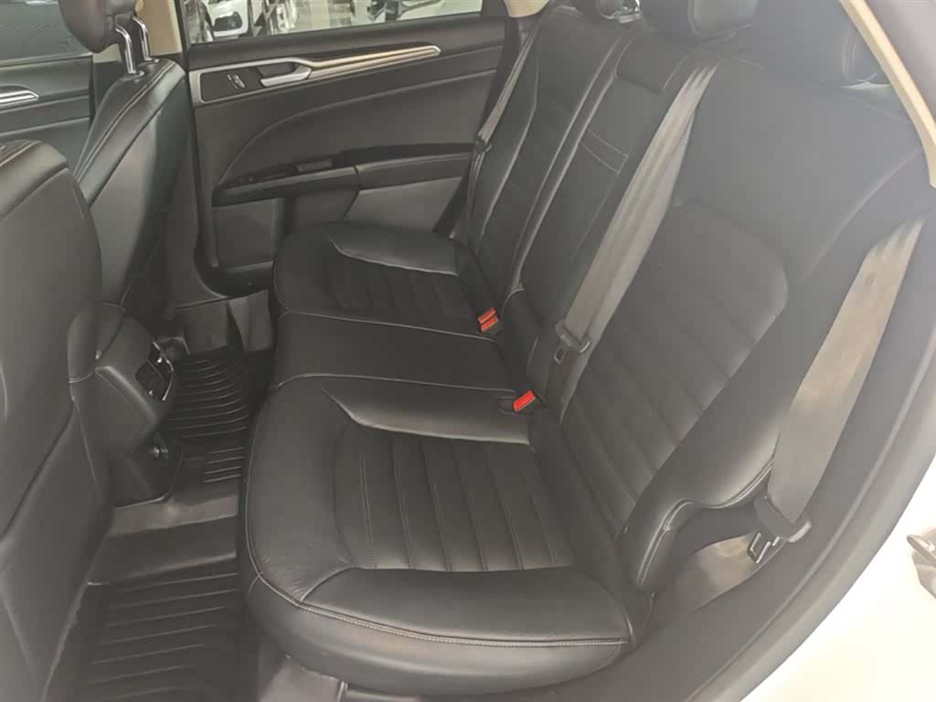 Ford Mondeo, 2017 17
