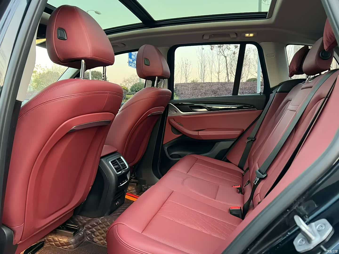 BMW X3, 2022 все фото