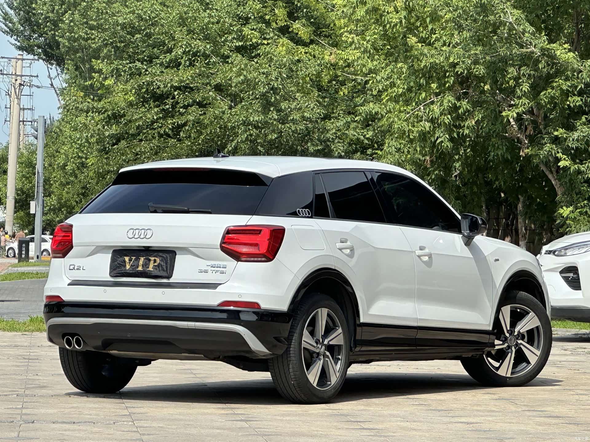 Audi Q2L, 2020 6