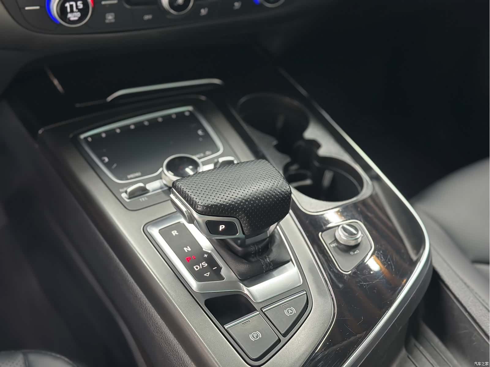 Audi Q7, 2018 14