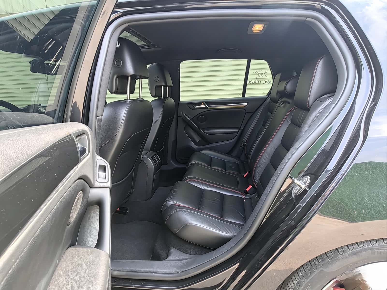 Volkswagen Golf, 2012 все фото