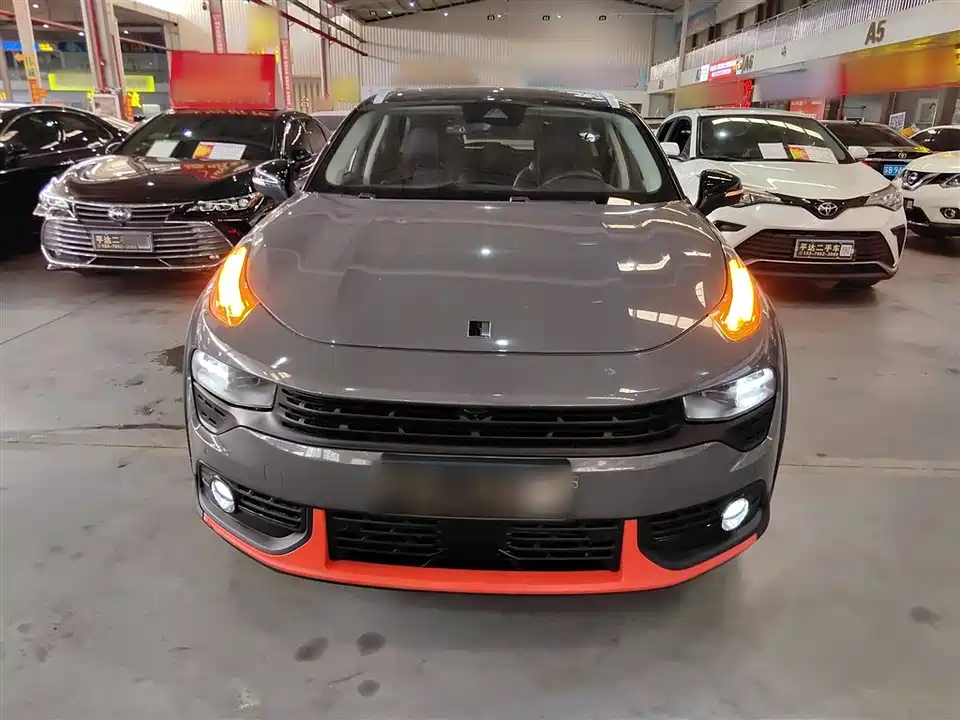 Lynk & Co 02