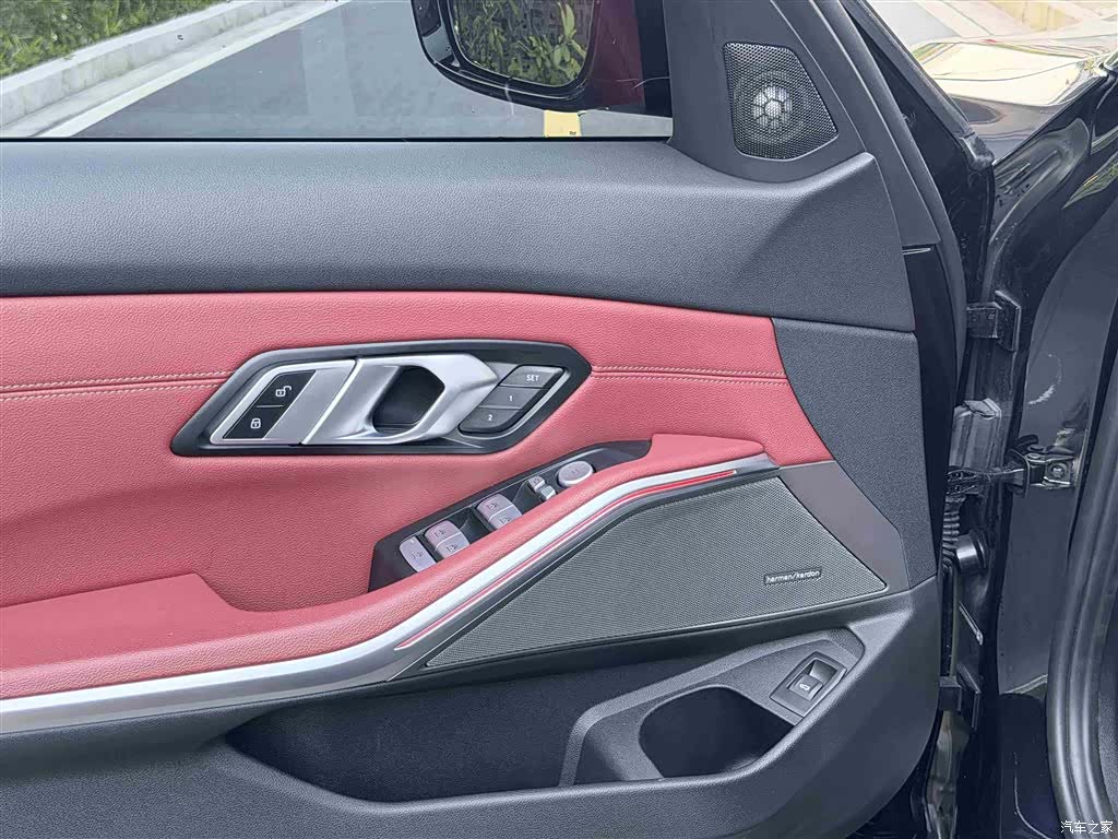 BMW 3 Series, 2024 11