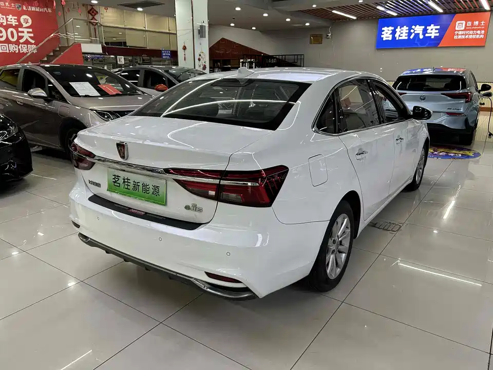 Roewe i6