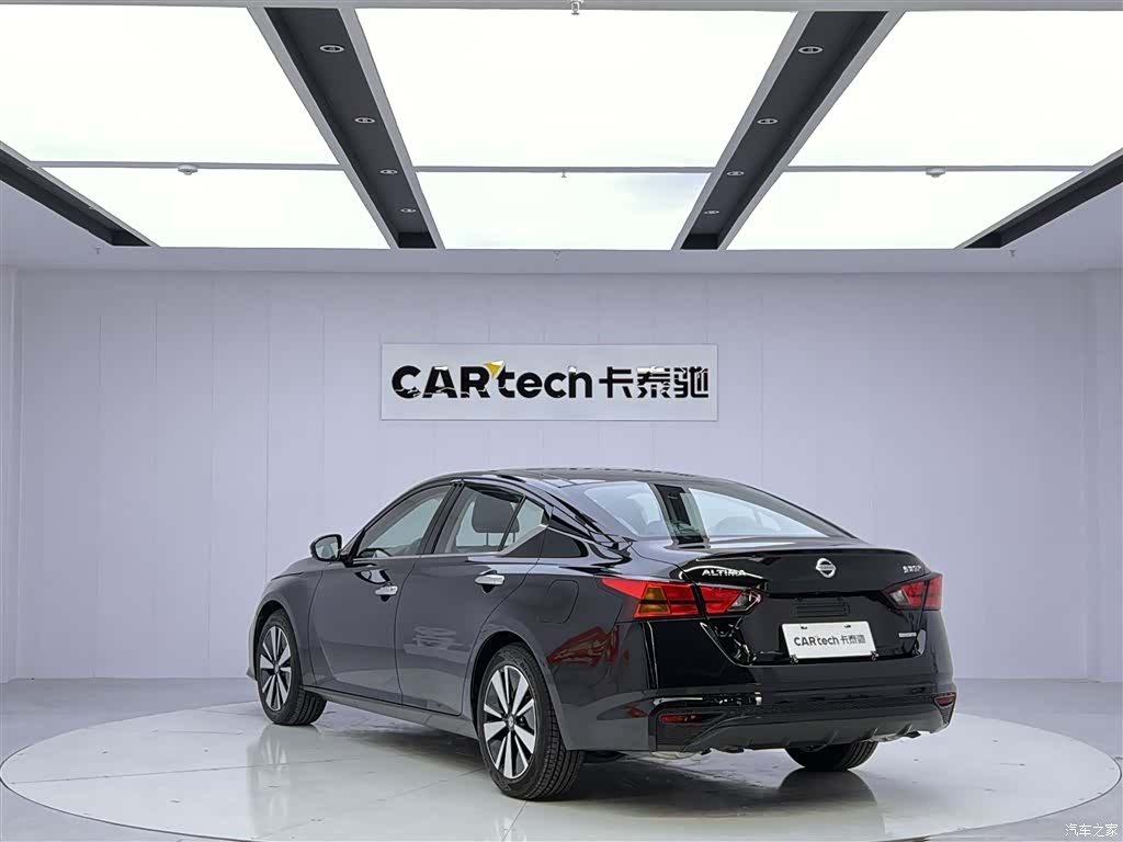 Nissan Teana, 2026 7