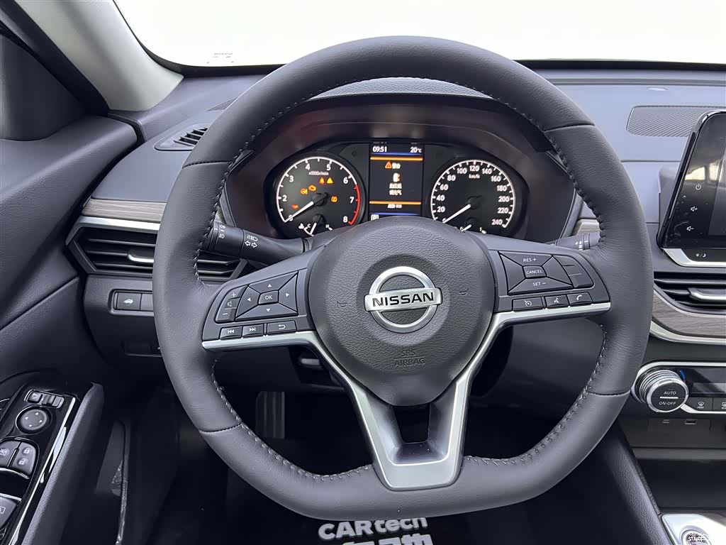 Nissan Teana, 2026 15