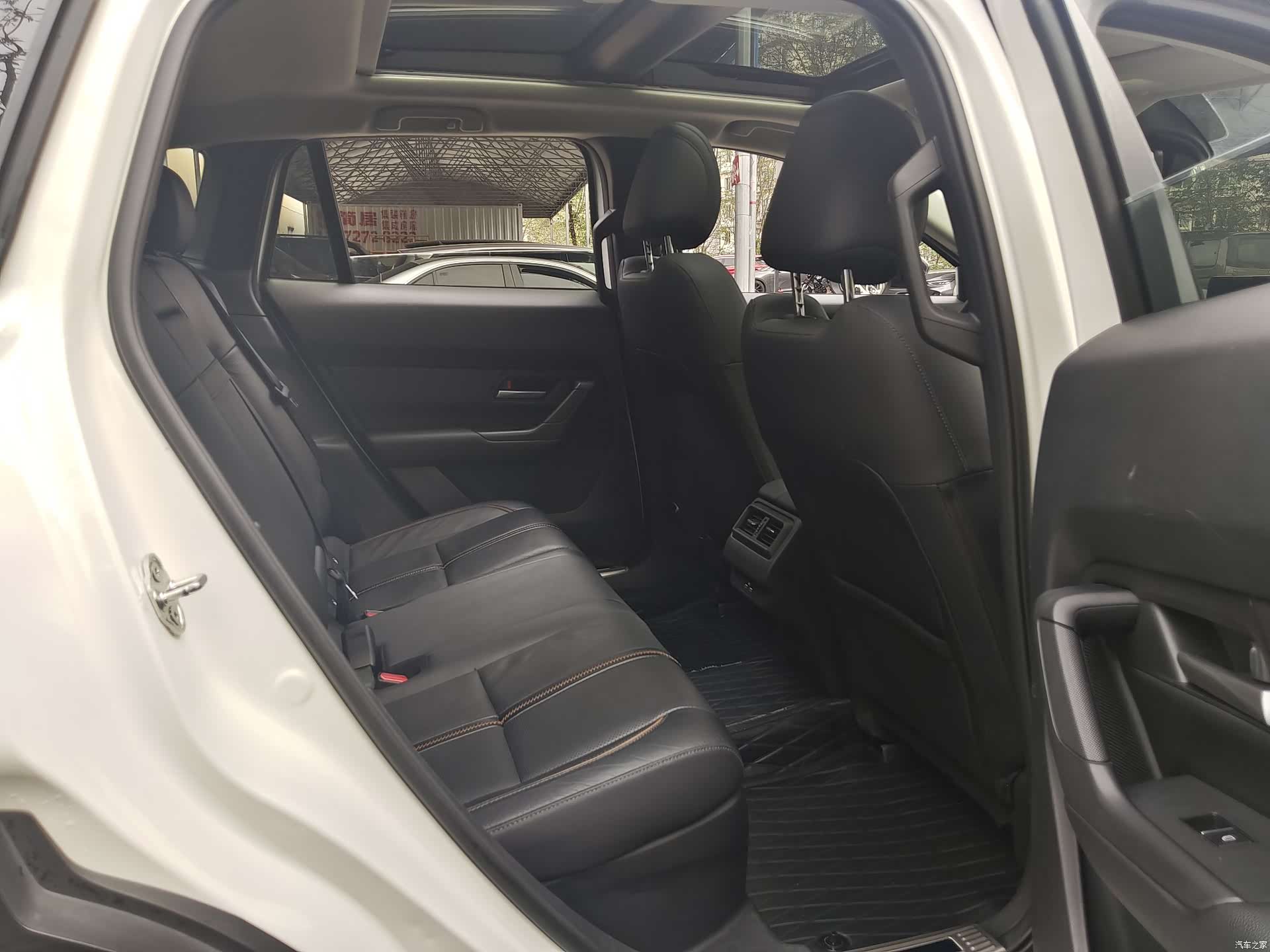 Mazda CX-50, 2023 16