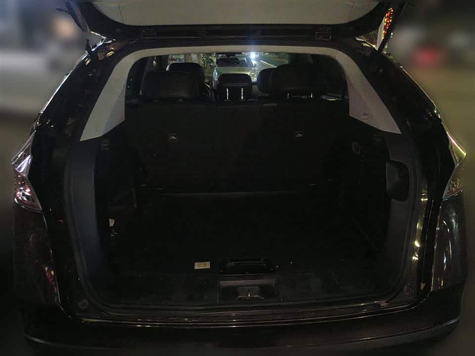 Luxgen Excellent 6 SUV