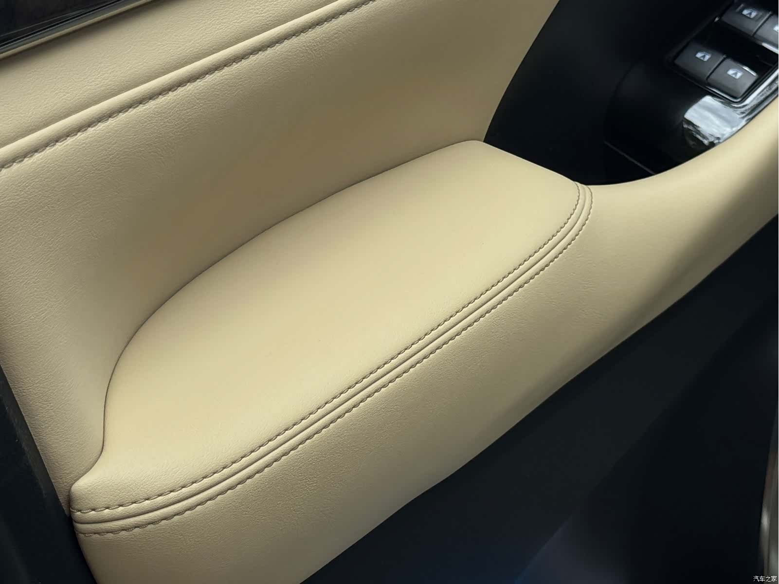 Toyota Vellfire, 2021 8