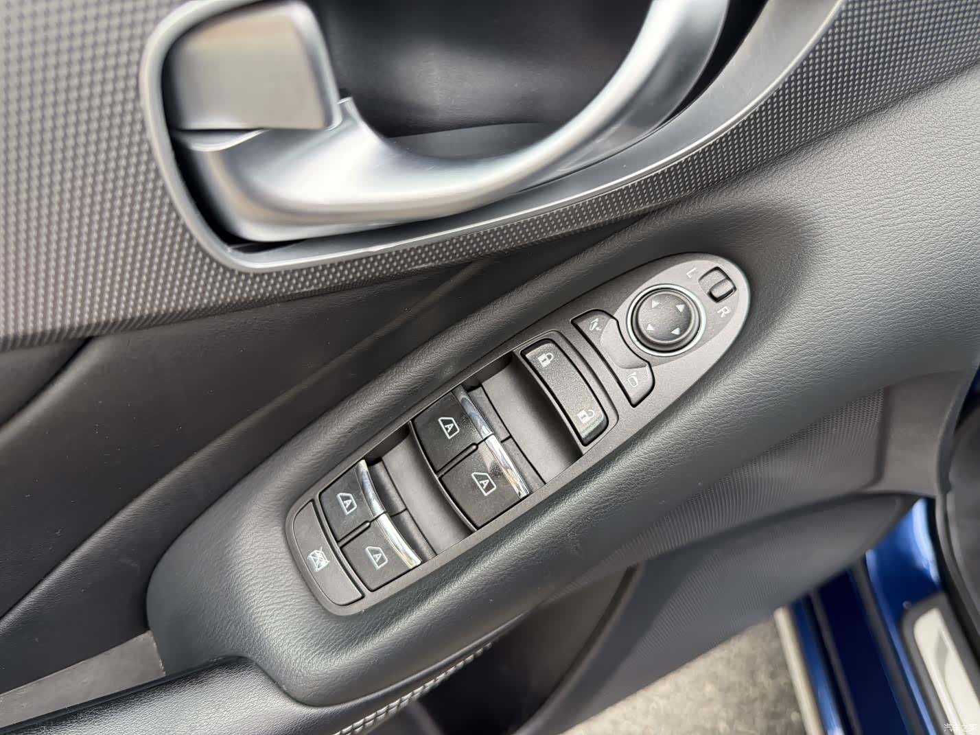 Infiniti Q50L, 2016 15