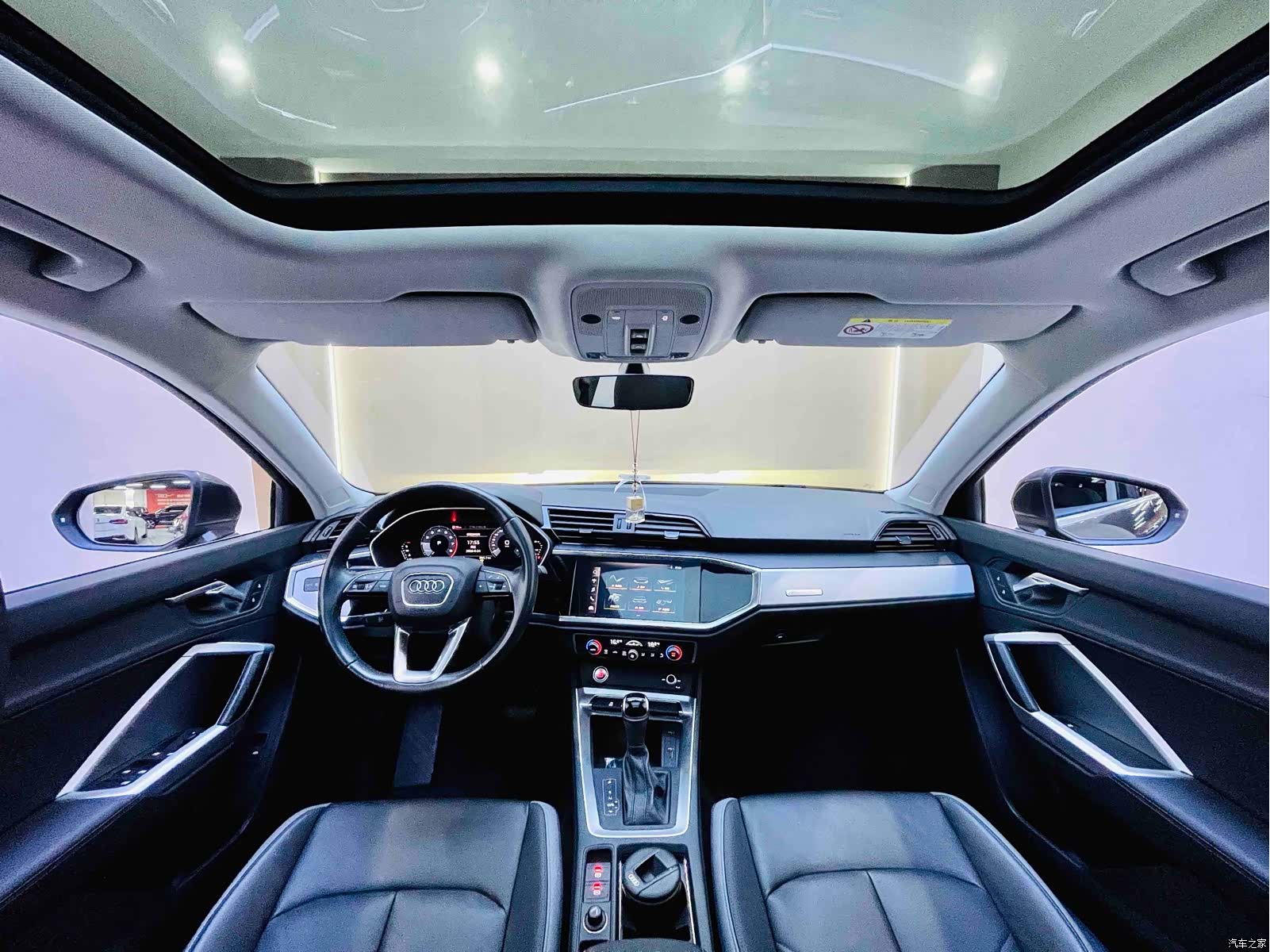 Audi Q3, 2021 10