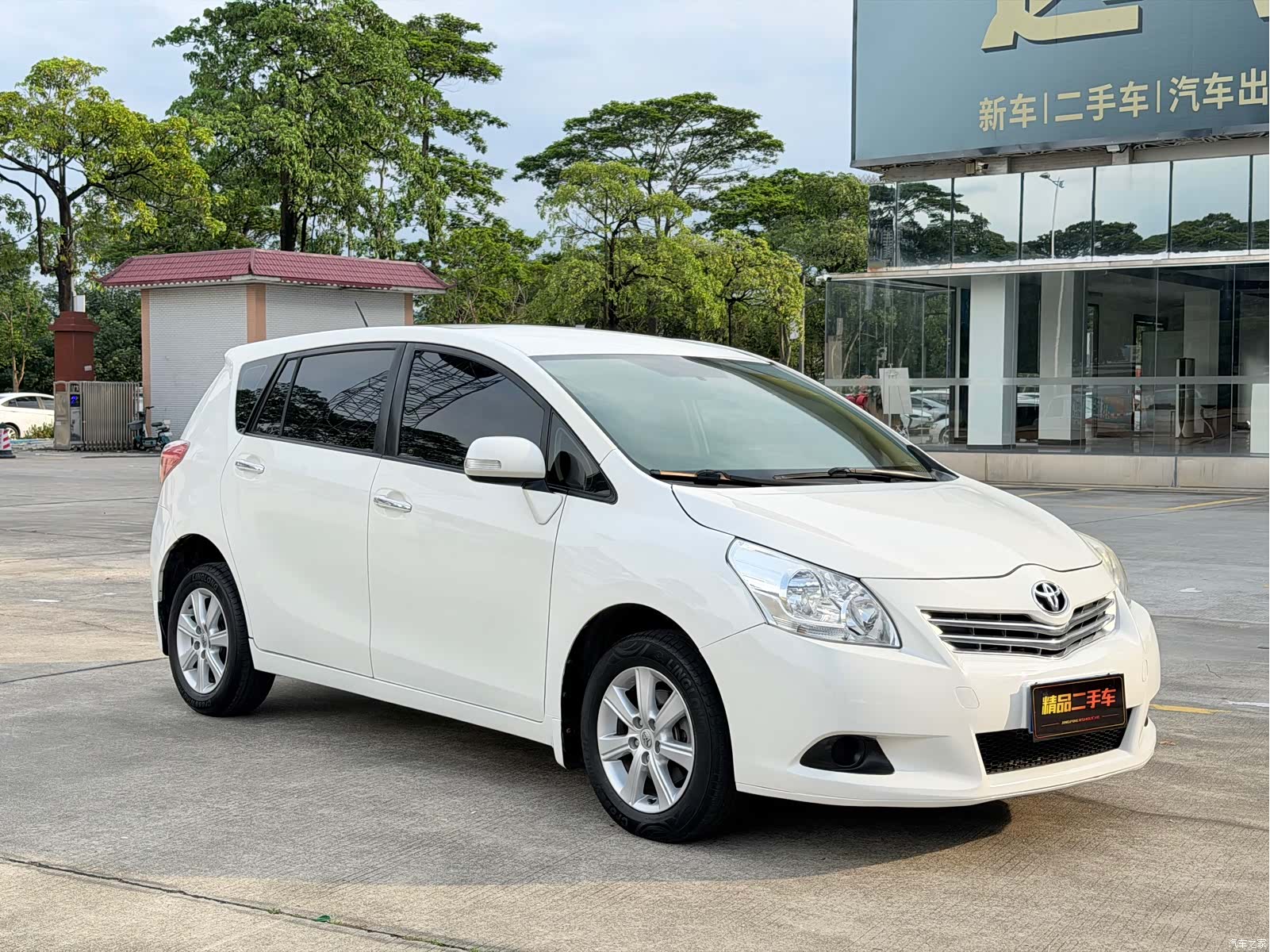 Toyota 180E, 2013 3