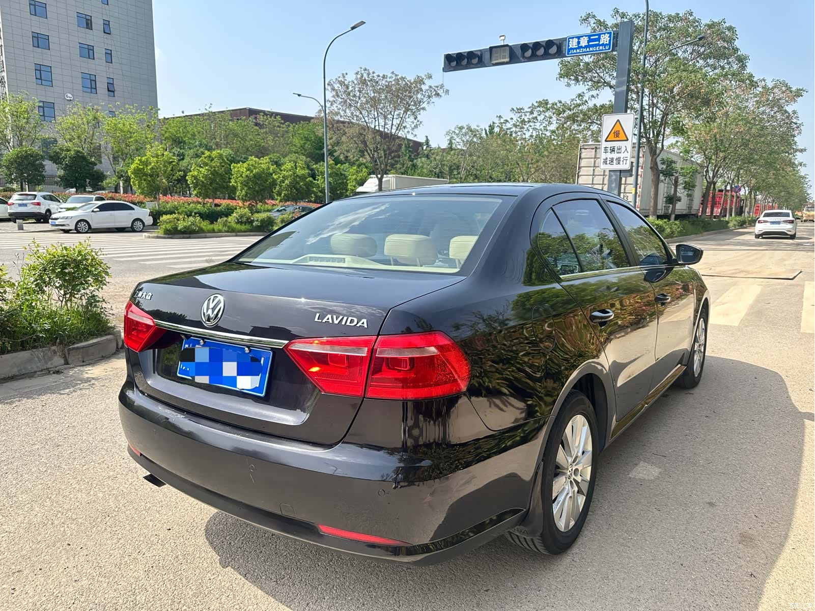 Volkswagen Lavida, 2015 4