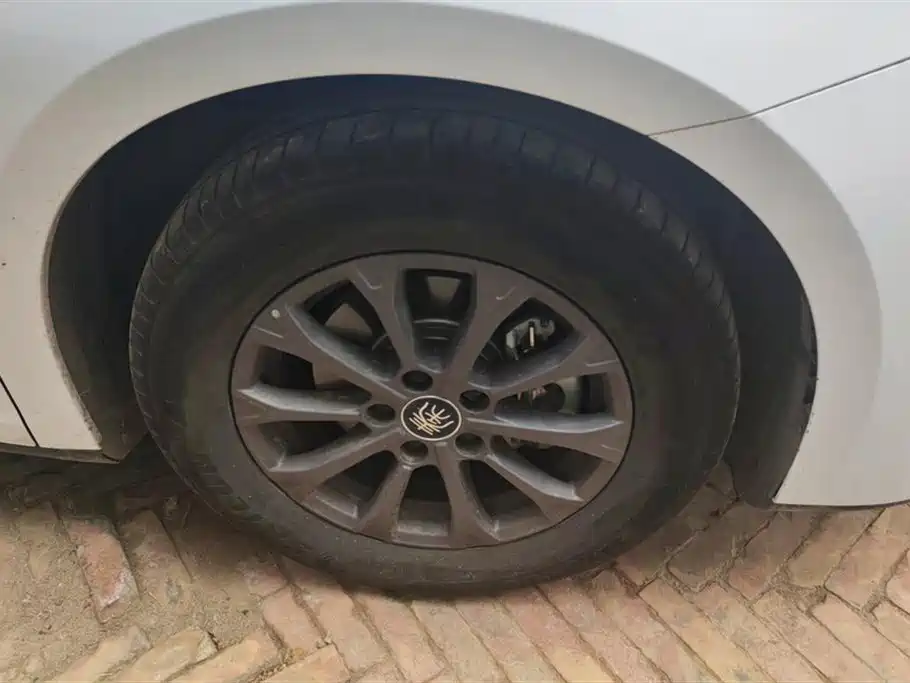 BYD Qin L